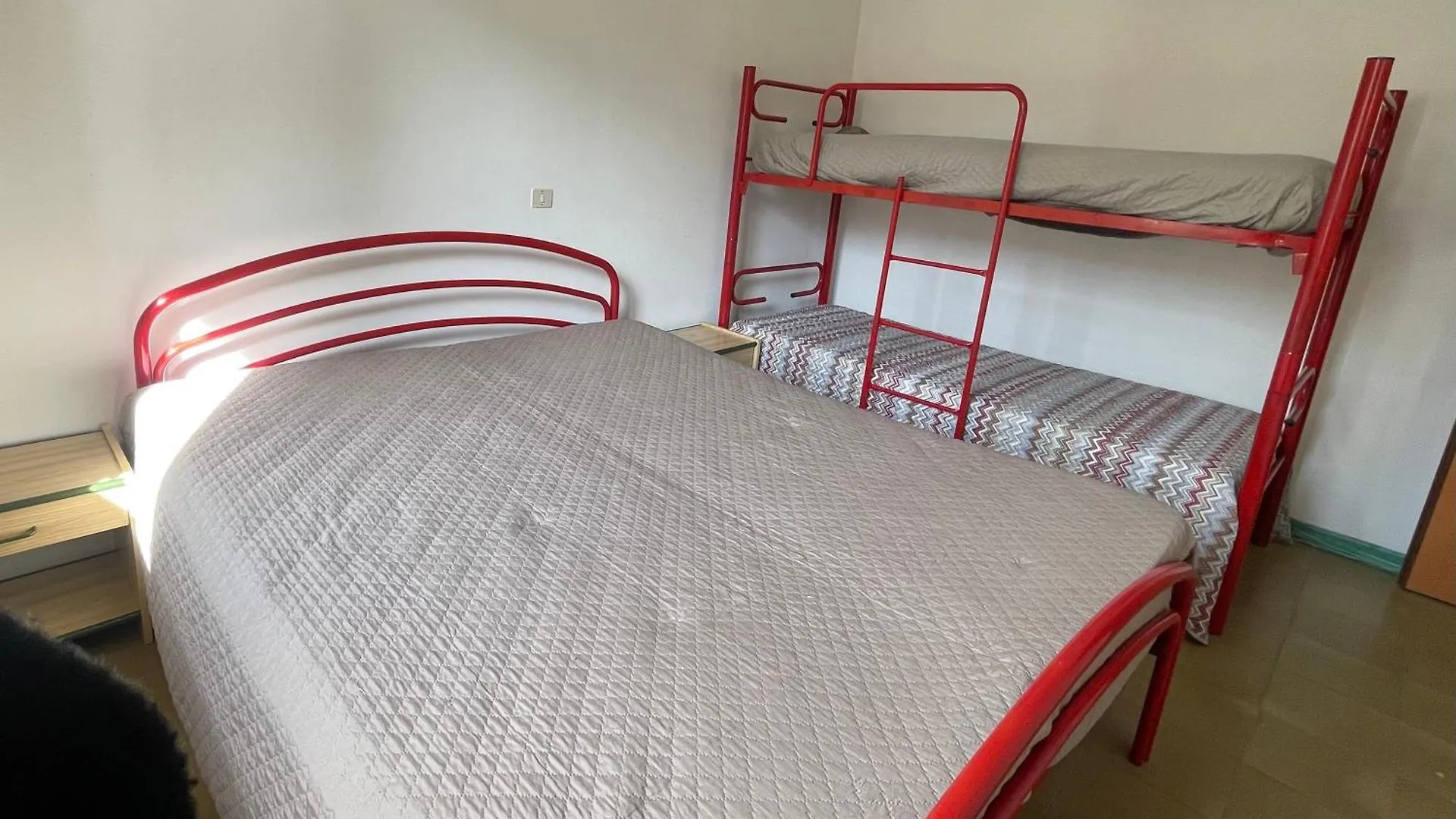 Apartman Accommodation With Shared Garden Close To The Sea Rosolina Mare