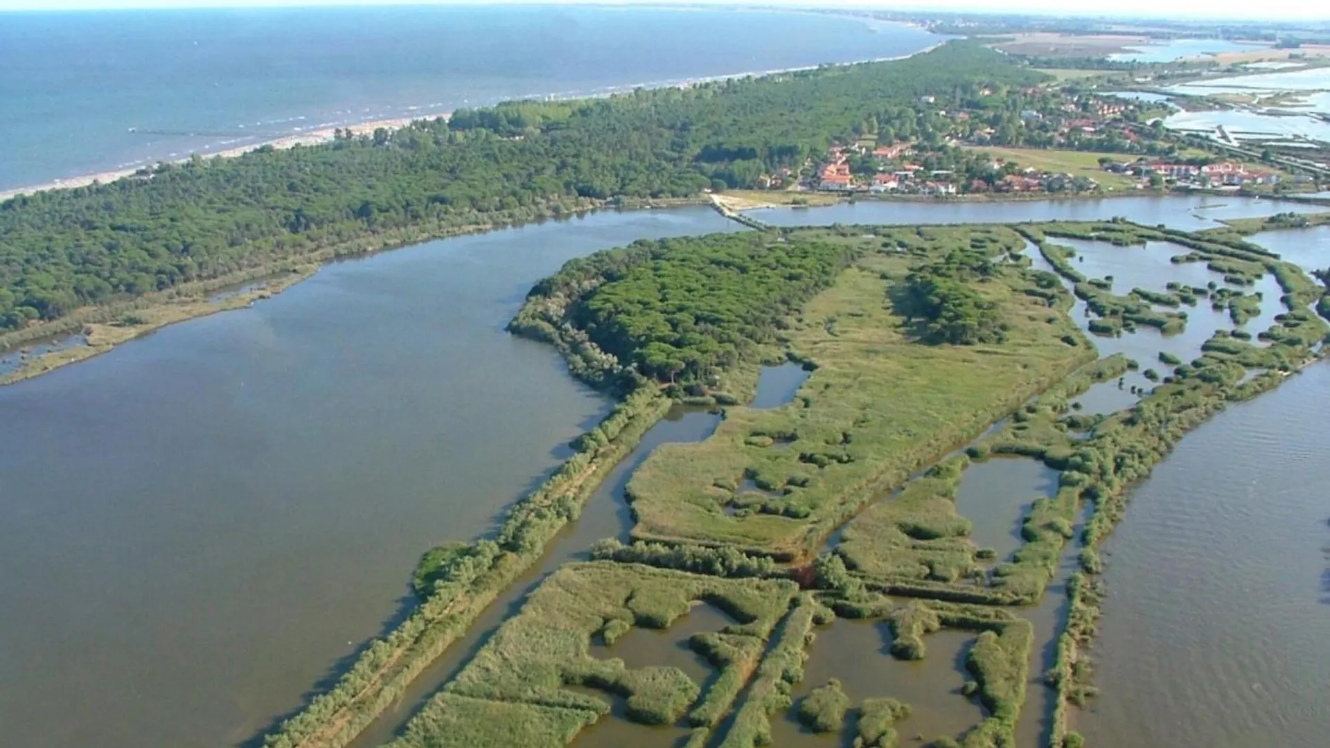 Accommodation With Shared Garden Close To The Sea Rosolina Mare 0*,  Olaszország
