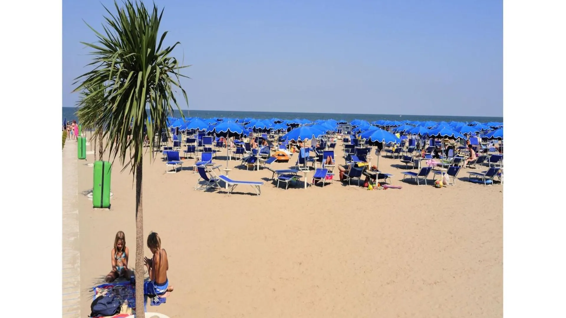 Apartman Accommodation With Shared Garden Close To The Sea Rosolina Mare Olaszország