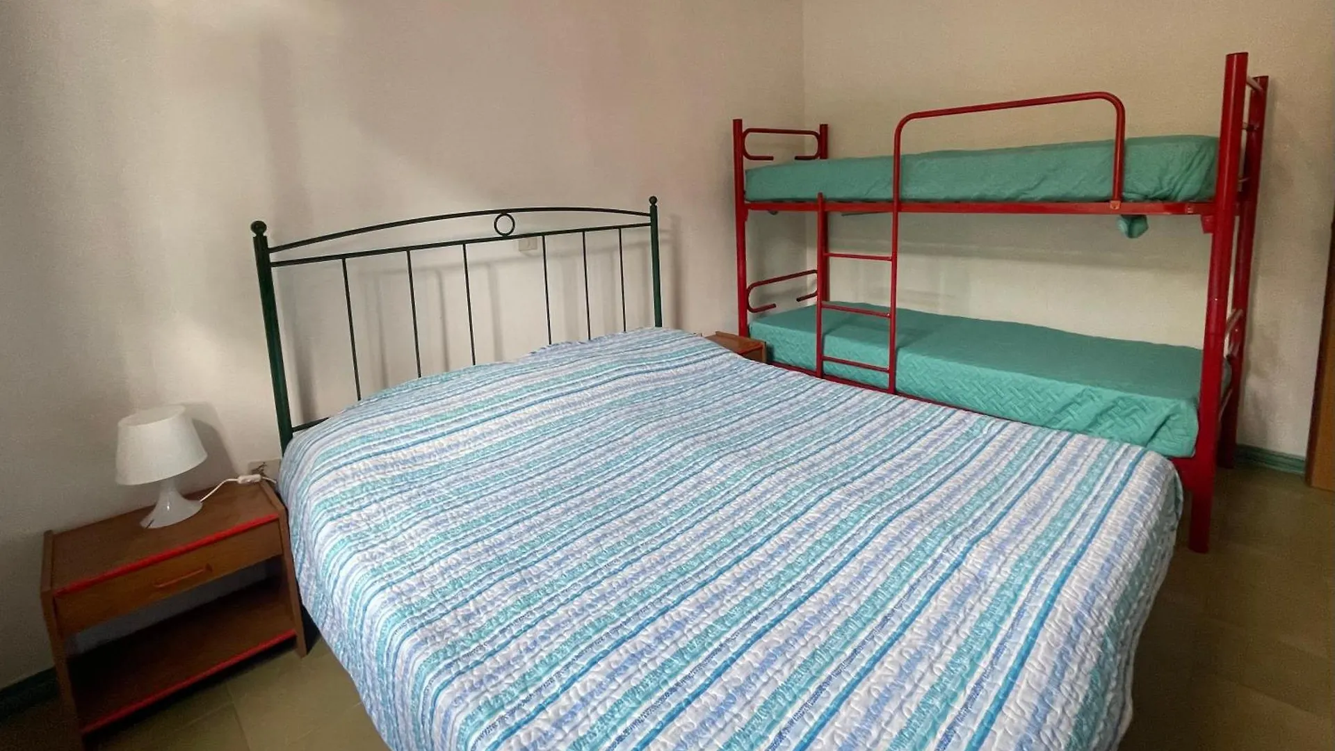 Accommodation With Shared Garden Close To The Sea Rosolina Mare Ιταλία