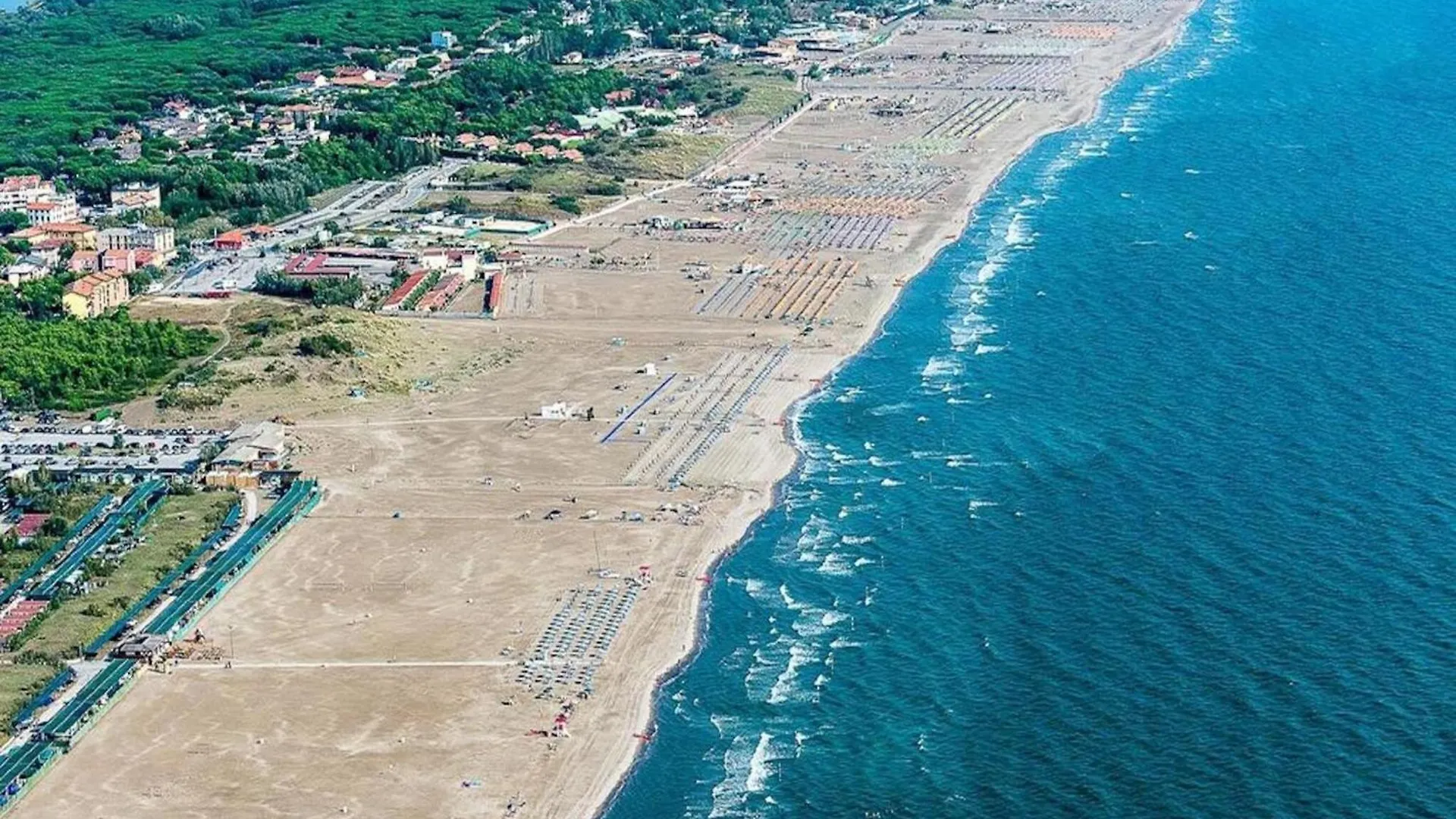 Accommodation With Shared Garden Close To The Sea Rosolina Mare